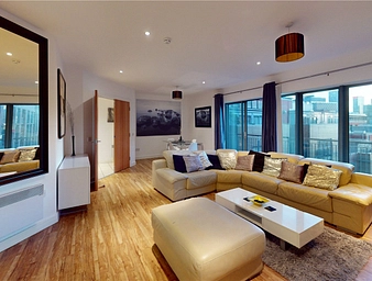 3 bedroom Flat to rent